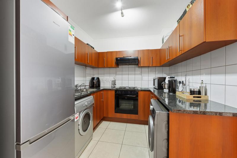 To Let 1 Bedroom Property for Rent in Claremont Western Cape